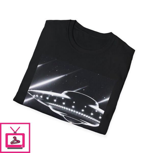 Taylor Swift’s Alien Abduction Shirt