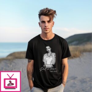 Michelle Trachtenberg Rip Vintage T-Shirt