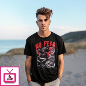 No Tear Streetz Iz Watchin Snake T-Shirt