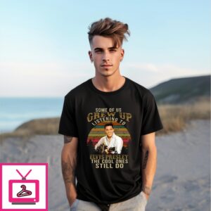 Some Of Us Grew Up Listening To Elvis Presley The Cool Ones Still Do Vintage Guitar T-Shirt
