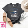 Detroit Tigers Peanuts Snoopy Driving Car T-Shirt