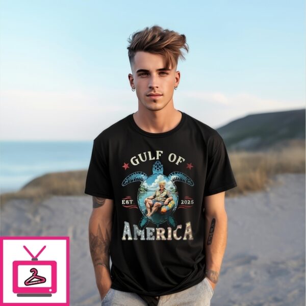 Retro Gulf Of Usa America Est 2025 American Flag Gulf Mexico T-Shirt