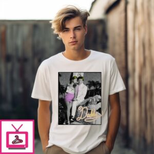 Trump Daddy Hug Girl Graphic T-Shirt