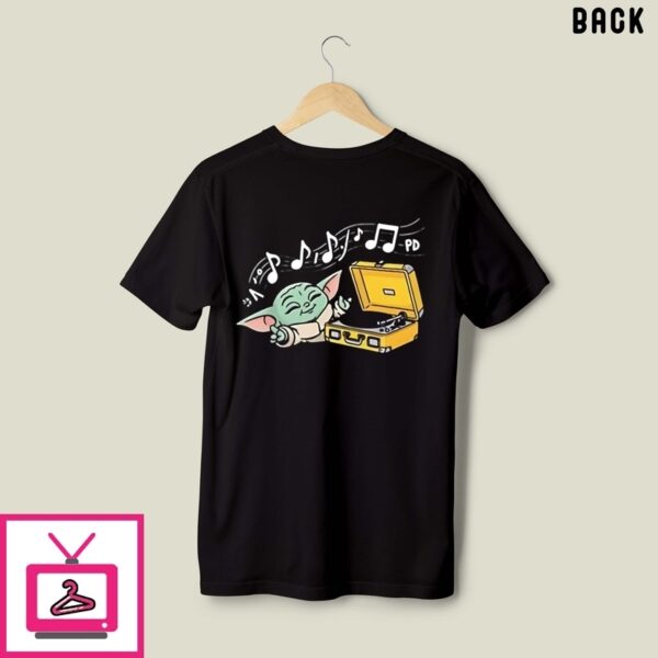 Baby Yoda Sometimes I Need To Be Alone And Listen To Elvs Presleyyy T-Shirt