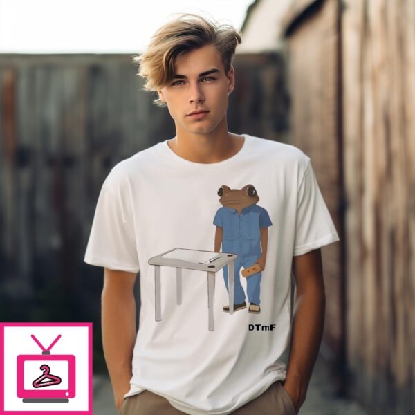Debí Tirar Más Fotos Concho Table T-Shirt