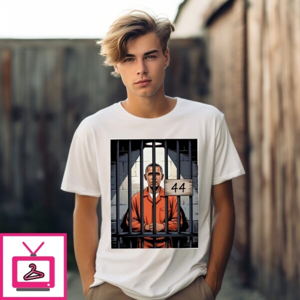 Obama Parody Wanted For Treason Arrest Obama T-Shirt