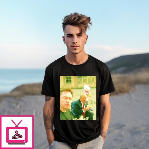 Trump And Musk Selfie Hello Kitty T-Shirt