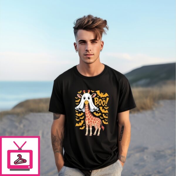 Giraffe Boo Halloween 2025 T-Shirt
