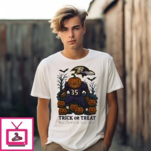 Baltimore Ravens Pumpkin Player Trick Or Treat Halloween 2025 T-Shirt Baltimore Ravens Pumpkin Player Trick Or Treat Halloween 2025 T-Shirt