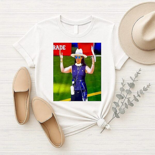 Boss Lady Carly Irsay On The Sidelines Calling Touchdowns Indianapolis Colts T-Shirt