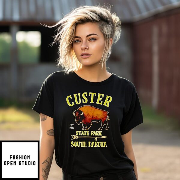 Plain Bison Custer State Park South Dakota Est 1912 Vintage T-Shirt