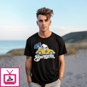 Snoopy And Woodstock Driving Car Milwaukee Brewers T-Shirt