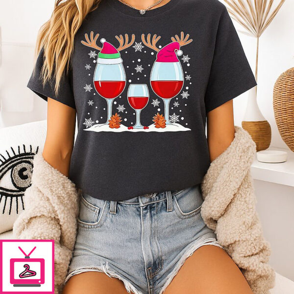 Wine Glasses Merry Christmas T-Shirt