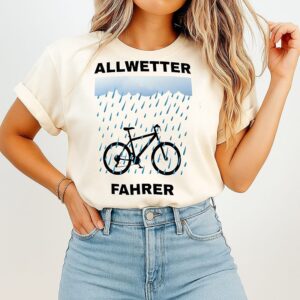 Allwetter Fahrer Bicycle Under Rain T-Shirt