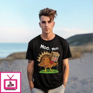 Turkey Cow Moo Moo Funny Thanksgiving T-Shirt