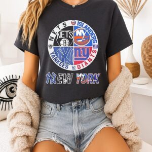 New York Yankees Brooklyn Nets New York Islanders And New York Giants Mashup Logo T-Shirt