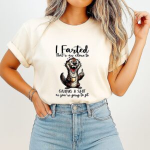 I Farted That’s As Close To Giving A Shit As You’re Going To Get Otter Middle Finger Meme T-Shirt