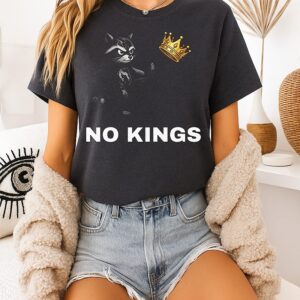 Cute Raccoon No Kings In America T-Shirt