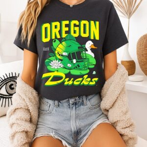 NCAA Football Oregon Ducks Vintage Helmet T-Shirt
