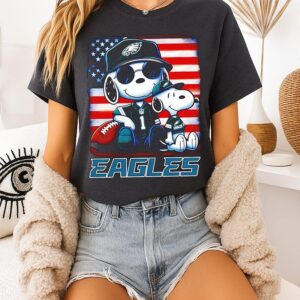 Snoopy And Woodstock Philadelphia Eagles American Flag T-Shirt