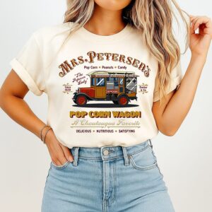 Mrs. Peterson’s Pop Corn Wagon The Popcorn Lady Since 1929 Chautauqua Favorite Vintage Popcorn Truck Graphic T-Shirt