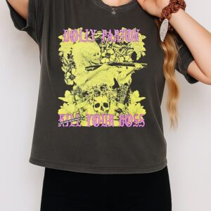 Dolly Parton Holding Gun Kill Your Boss T-Shirt