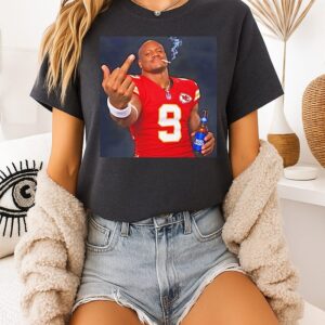 Kenneth Walker Kansas City Chiefs Holding Beer Middle Finger T-Shirt