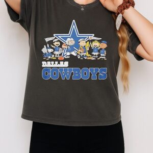 Peanuts X Dallas Cowboy Graphic T-Shirt