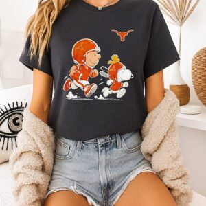 Texas Longhorns X Charlie Brown Woodstock And Snoopy Football Running NCAA T-Shirt