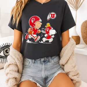 Utah Utes X Charlie Brown Woodstock And Snoopy Football Running NCAA T-Shirt