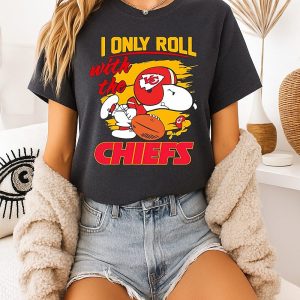 Kansas City Chiefs X Snoopy I Only Roll With The Chiefs T-Shirt