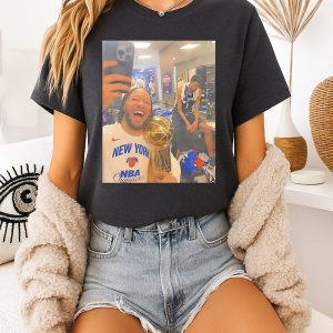 New York Knicks Jalen Brunson Funny Selfie With Trophy And Wemby T-Shirt